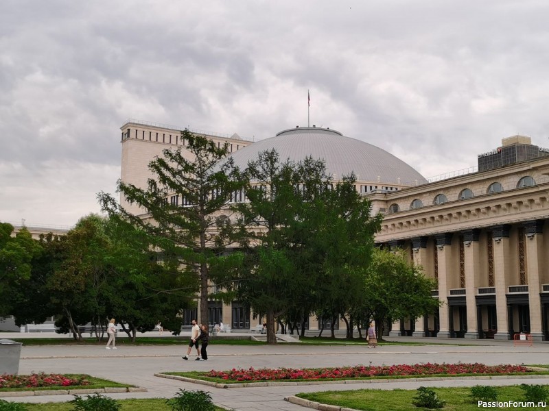 Новосибирск - город парков, скверов и цветов! (фото зарисовки) продолжение прогулки