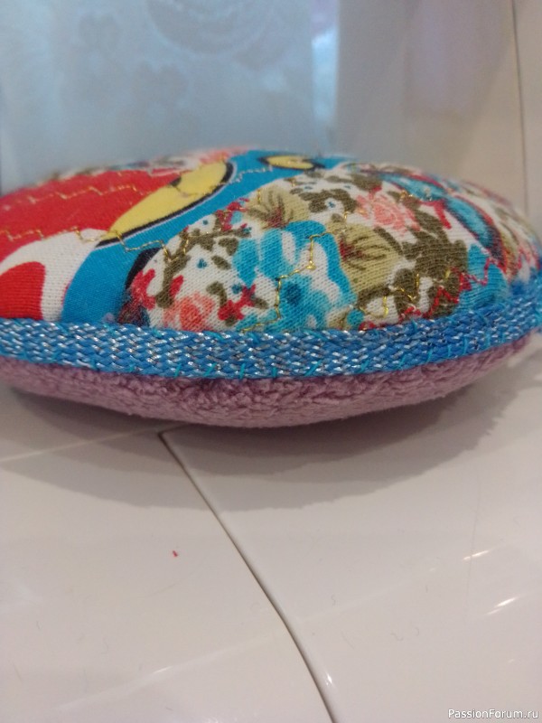 Прихватки, игольница, косметички