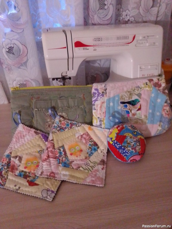 Прихватки, игольница, косметички