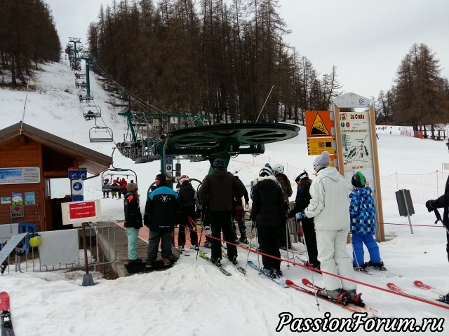 на этот раз подруге повезло, очередь небольшая на этот раз подруге повезло, очередь небольшая