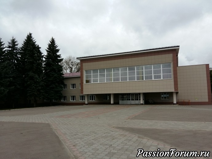 немного дальше дворец культуры немного дальше дворец культуры