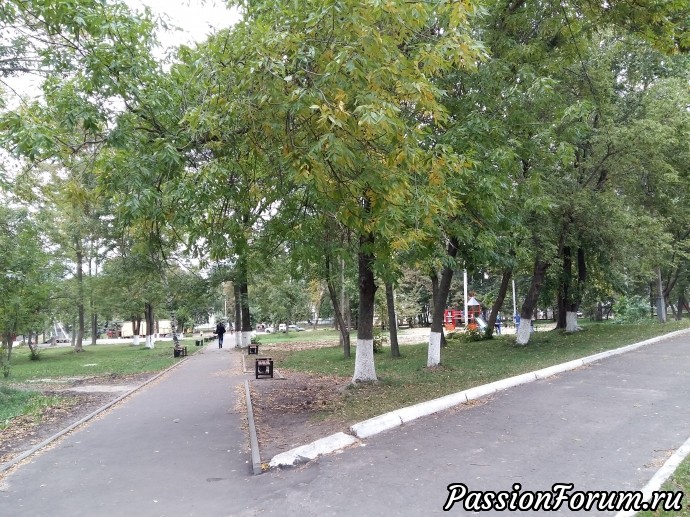 к дому культуры примыкает парк с детской площадкой к дому культуры примыкает парк с детской площадкой