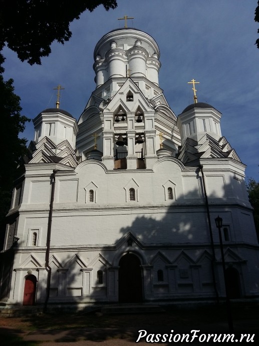 Это Москва! Парк, музей-заповедник Коломенское.