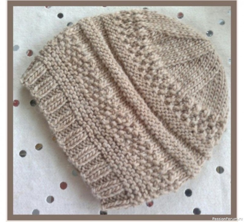 Универсальная шапочка спицами. Описание