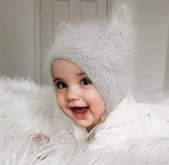 Шапочка "Kitty Cap" из пуховой пряжи. Описание