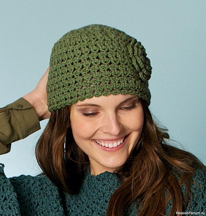 Шапка с цветком. Описание