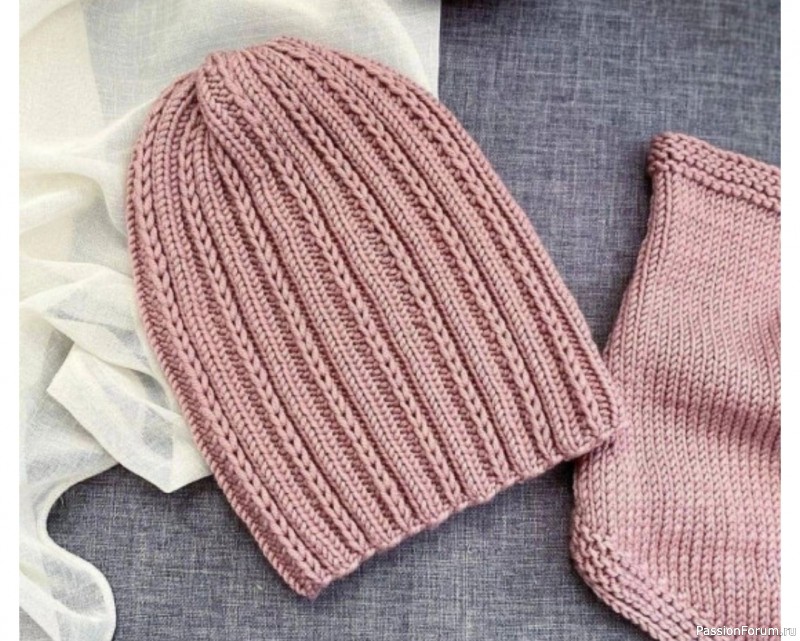 Лёгкая шапочка спицами. Описание
