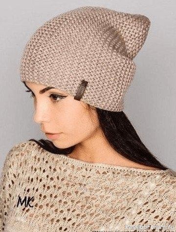 Шапочка вязаная платочной вязкой