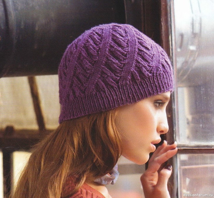 Женская шапка узором "Спираль". Описание