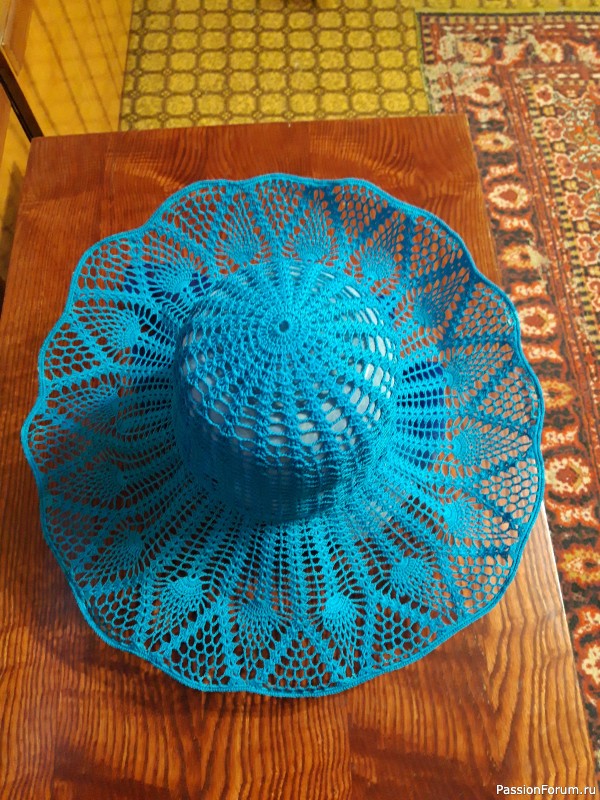 Летняя шляпа крючком из пряжи maxi,бирюза(фото)