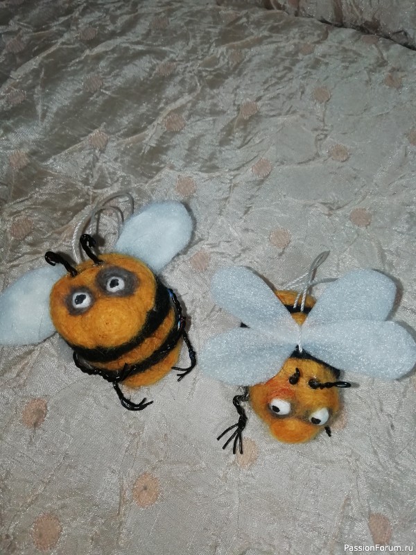 Пчёл с пчелихой