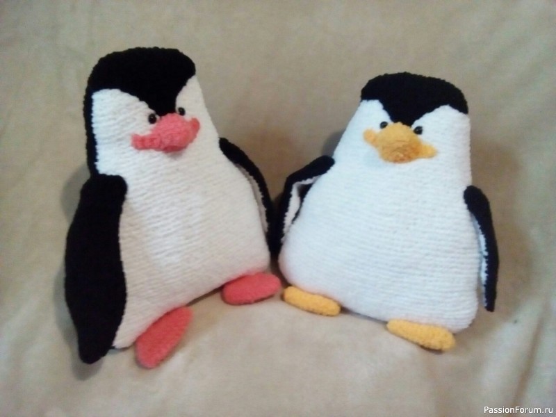Подушка игрушка Пингвин