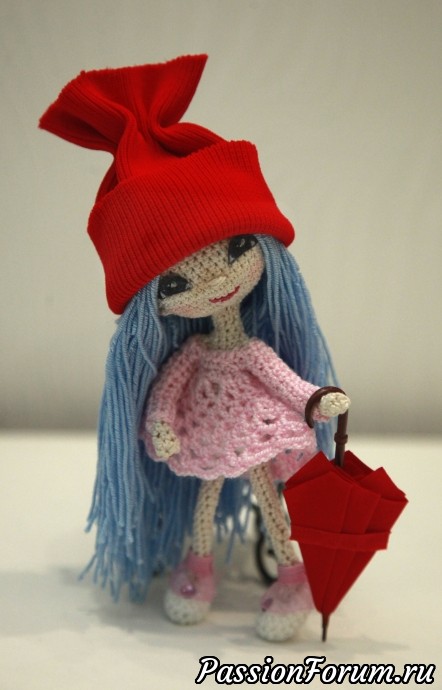 Кукла Лика в красной шапочке