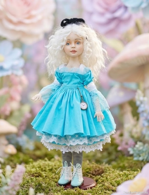 Текстильная кукла ручной работы