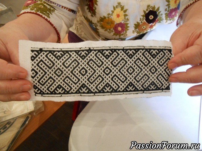 Старинные образцы русской традиционной счетной вышивки.