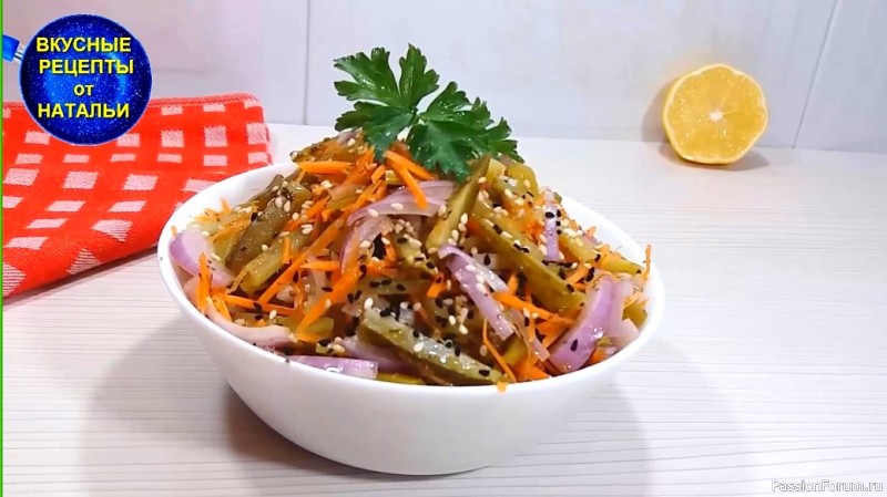 Вкусный салат из соленых огурцов.Рецепт салата без майонеза.