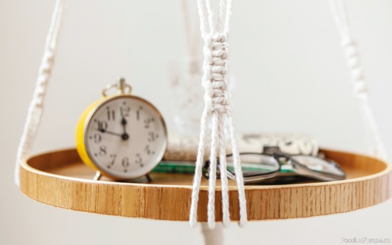 Книга Macramé for the Modern Home: 16 Stunning Projects Using Simple Knots and Natural Dyes 2020