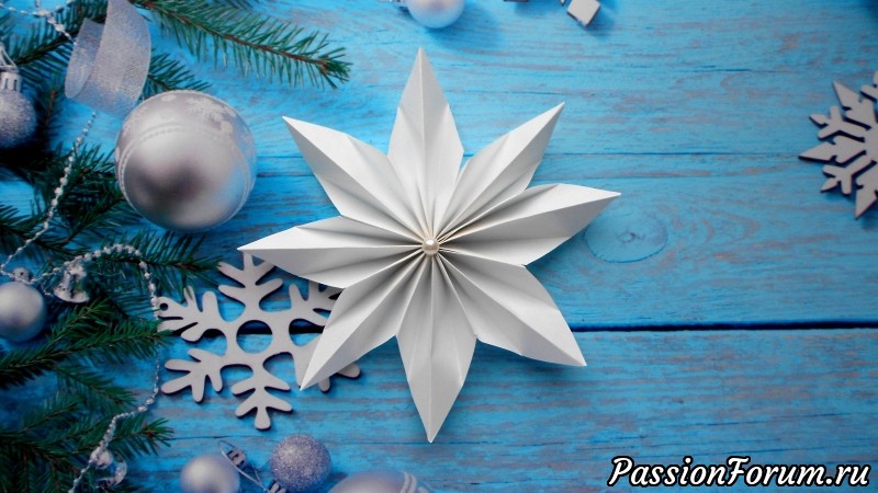 Новогодняя снежинка из бумаги ❄ Поделки на новый год 2019