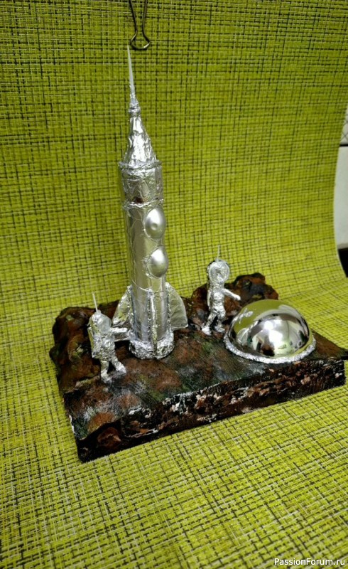 Поделка на день Космонавтики