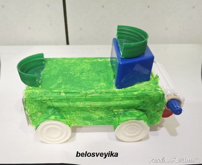 Поделки своими руками из подручных материалов.