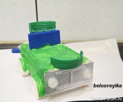 Поделки своими руками из подручных материалов.