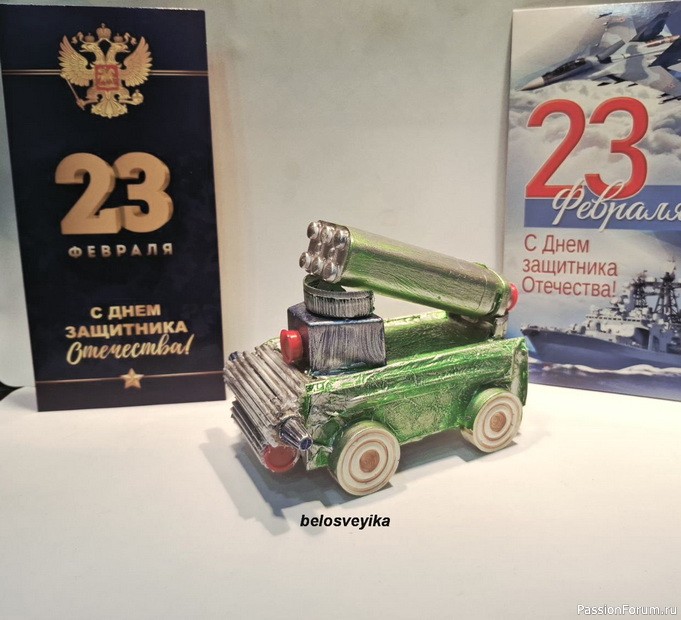 Поделки своими руками из подручных материалов.