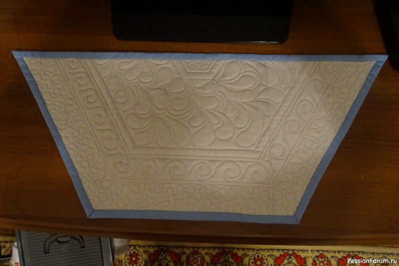 Салфетка из бордюрной ткани