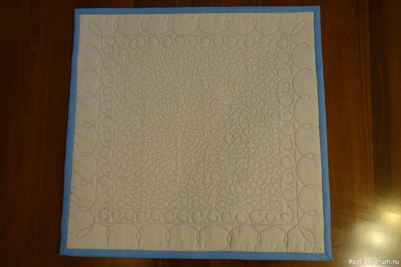 Салфетка из бордюрной ткани