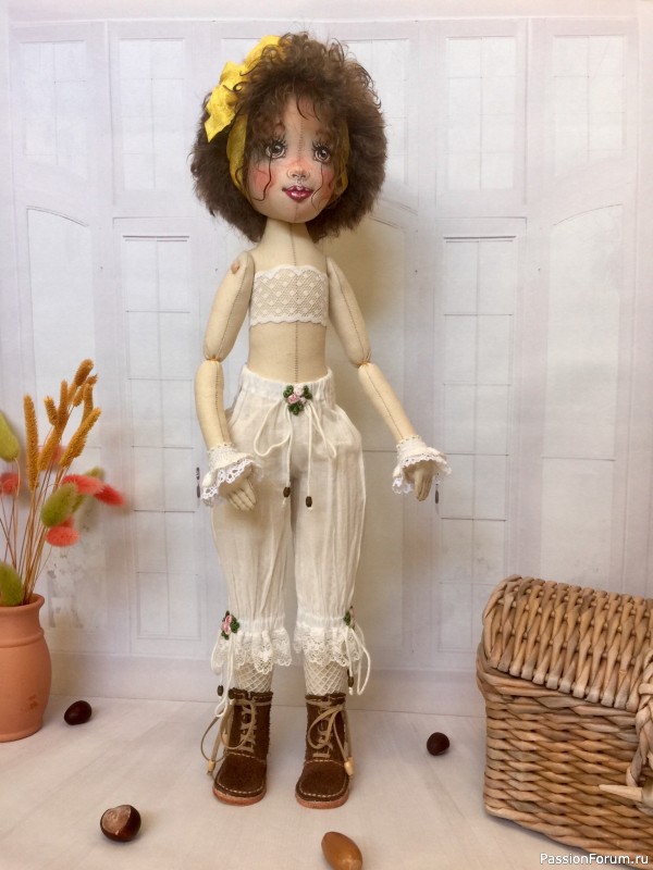 Комплект одежды для куклы ростом 43 см