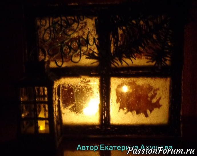 Новогоднее окно из джута