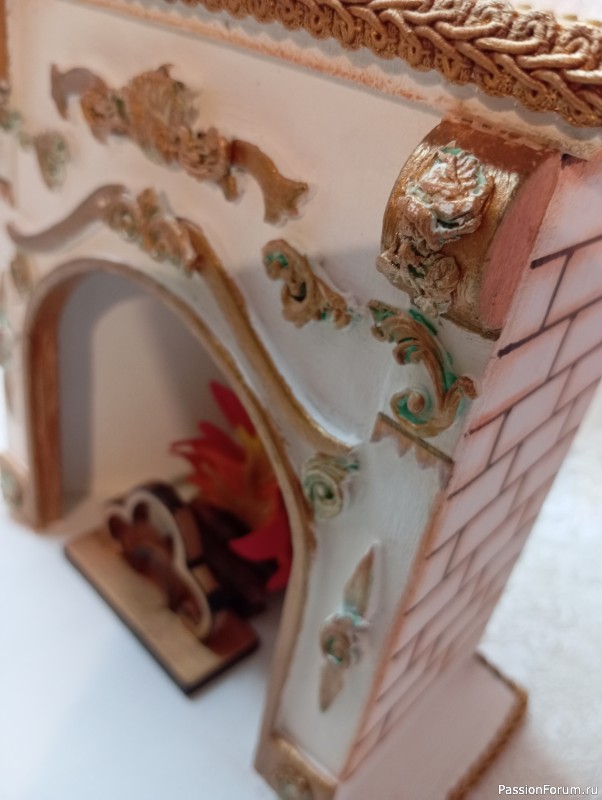 Камин для кукол