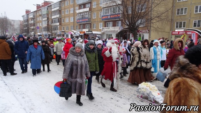 У всех Дед мороз, а у нас снеговики.