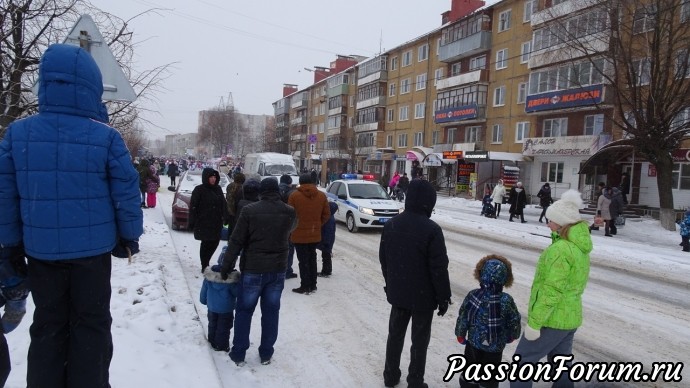 У всех Дед мороз, а у нас снеговики.