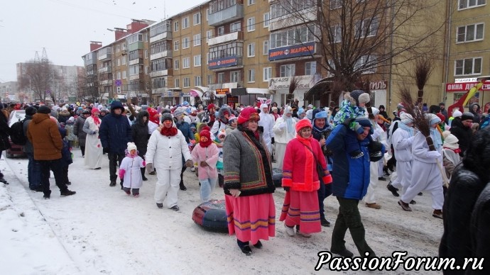 У всех Дед мороз, а у нас снеговики.