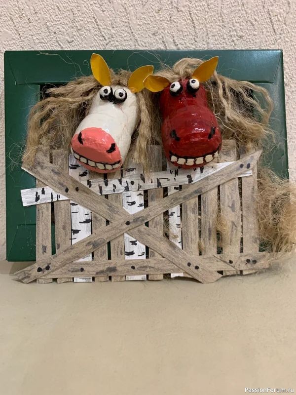 Панно "От улыбки станет всем теплей"