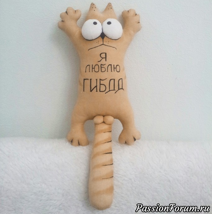 Шуточный пост. Мои котики Саймона на присосках для салона авто.