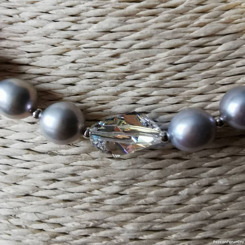 Колье из натурального жемчуга