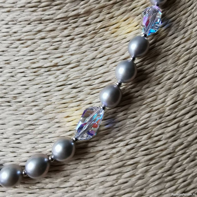 Колье из натурального жемчуга