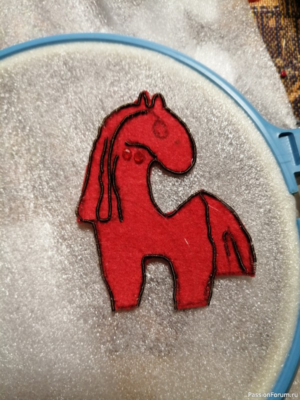 Брошь "Огненная лошадь"