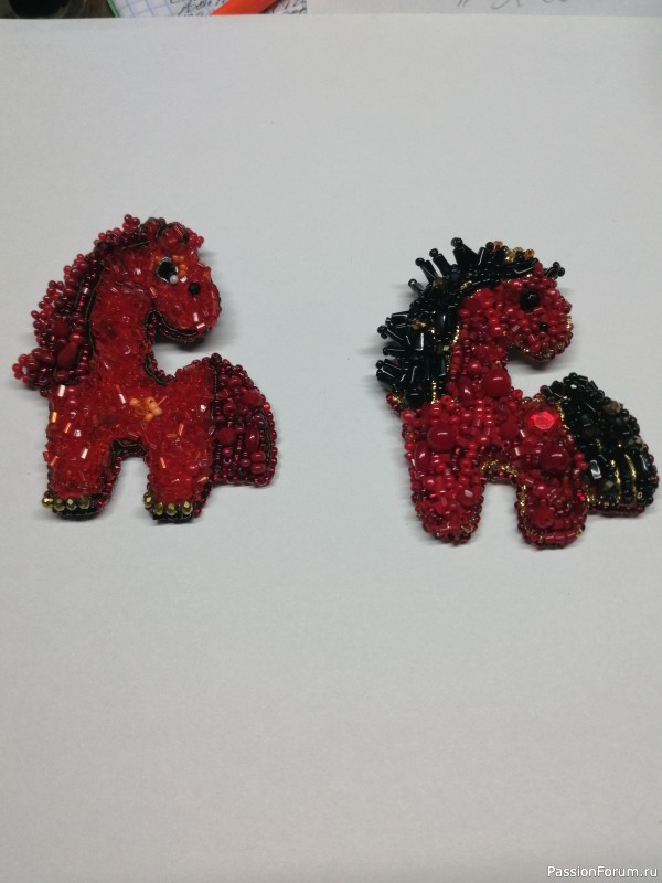 Брошь "Огненная лошадь"