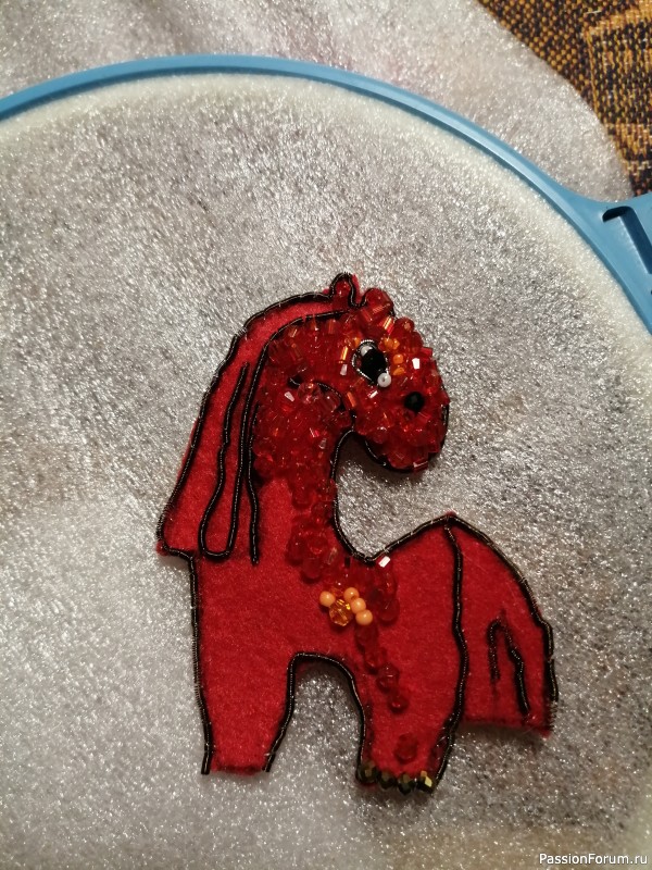 Брошь "Огненная лошадь"