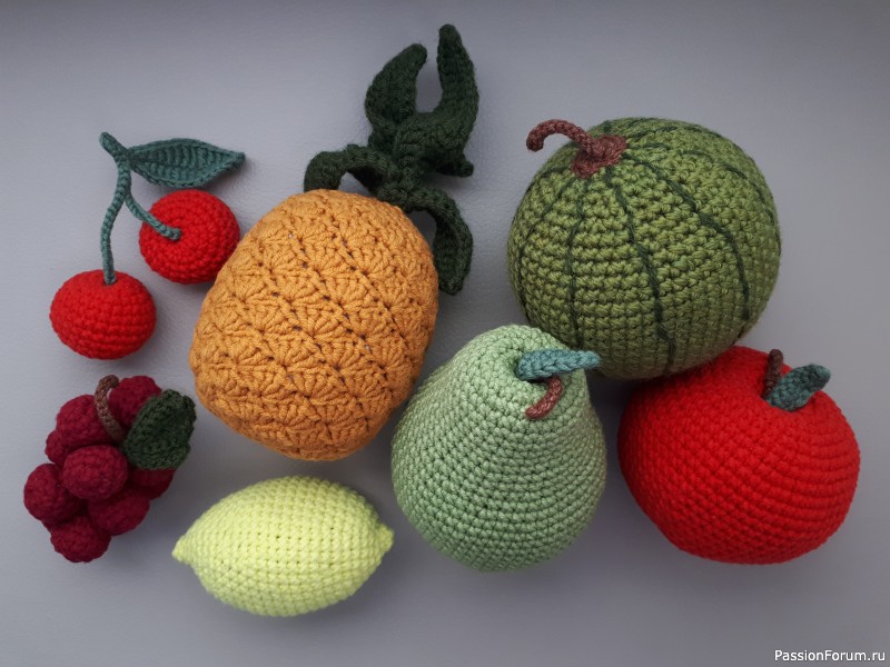 Фрукты крючком
