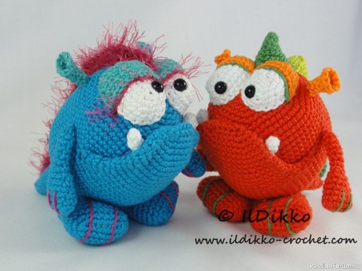 Монстрик крючком