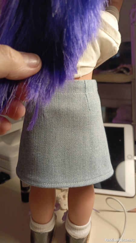 "Синенькая юбочка..."