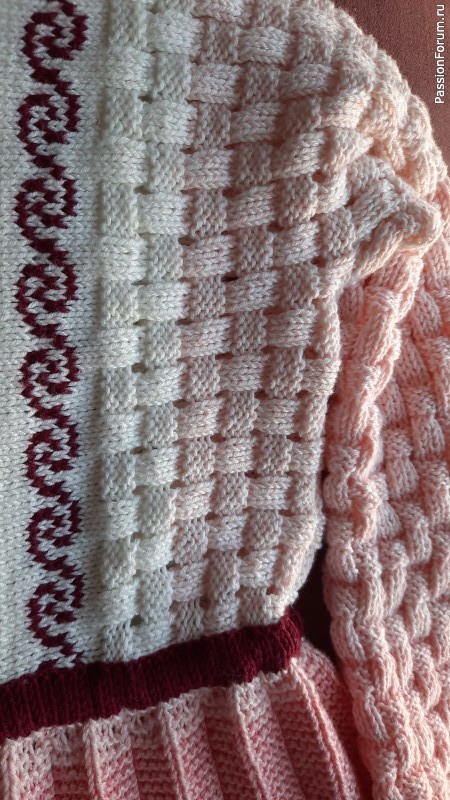 Платье для девочки 5-6 лет