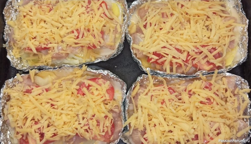 Хоть на праздник, хоть на каждый день! Куриное филе"Сюрприз" с картошкой и сыром