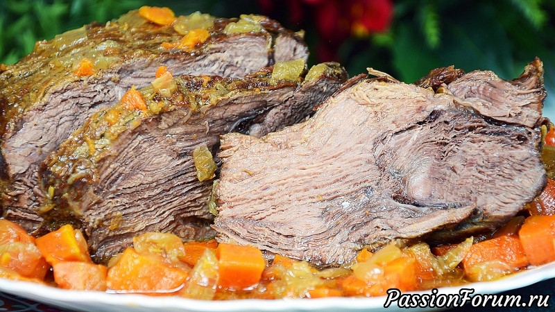 СОЧНАЯ И МЯГКАЯ ГОВЯДИНА, ТУШЕНАЯ ЦЕЛЫМ КУСКОМ В КАЗАНЕ