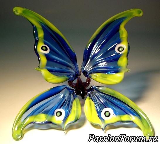 Декоративные фантазии из стекла - бабочки