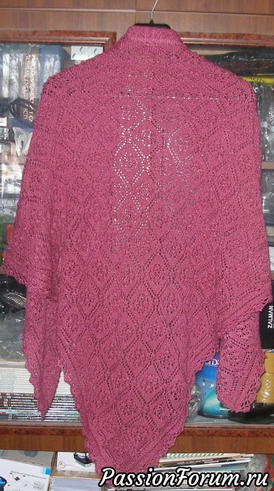 Шаль “Anglaise” (Англичанка), также связана на заказ. Шаль “Anglaise” (Англичанка), также связана на заказ.