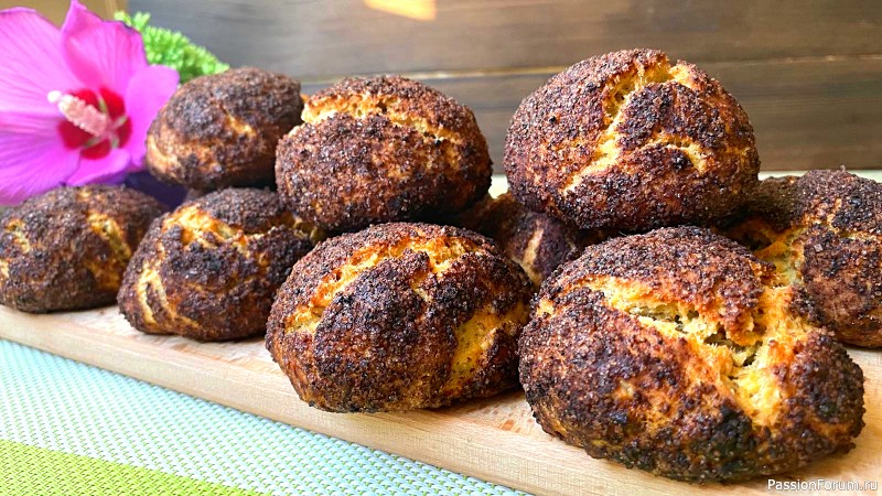 Легкий рецепт булочек из творога с шоколадной корочкой и орехами